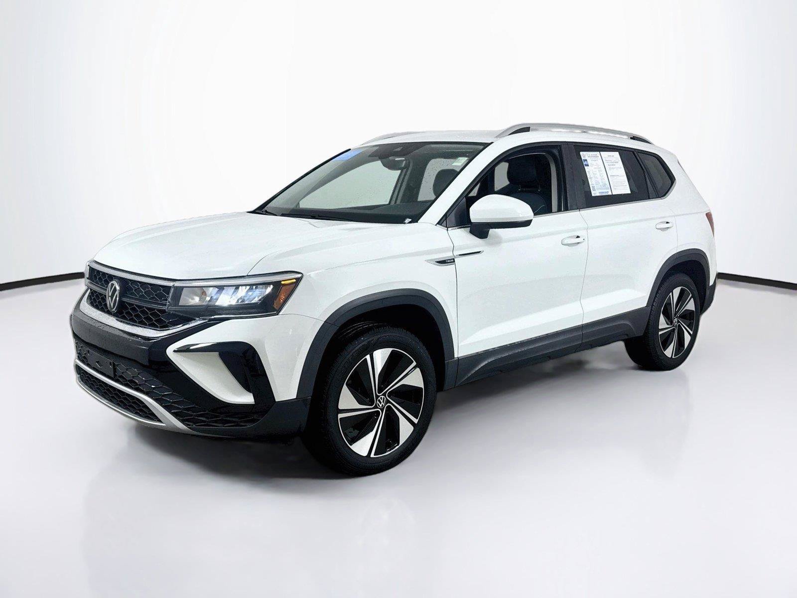 Certified 2023 Volkswagen Taos SE AWD/4WD image 1