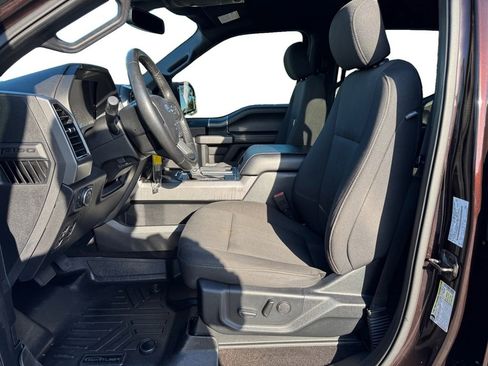 Used 2019 Ford F150 XLT w/ Equipment Group 302A Luxury AWD/4WD image 9