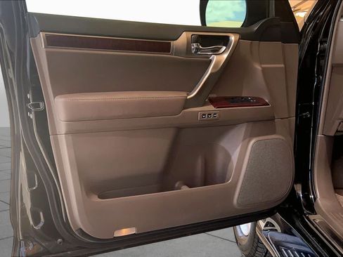 Used 2016 Lexus GX 460 Luxury AWD/4WD image 22