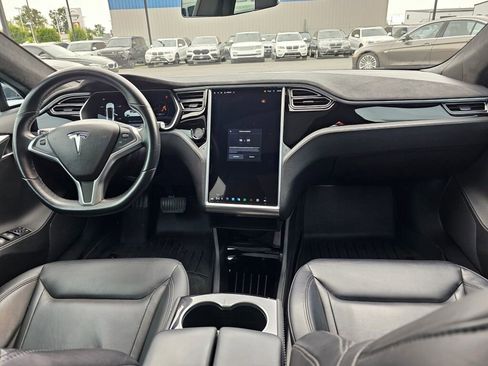 Used 2015 Tesla Model S 70D image 15