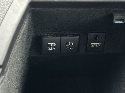 Certified 2020 Toyota Avalon Touring w/ Advanced Safety Package image 30