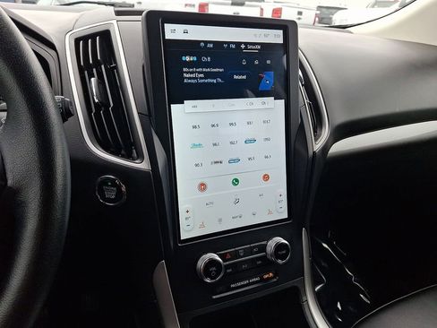 Certified 2023 Ford Edge SEL image 15