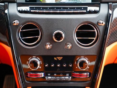 Certified 2024 Rolls-Royce Cullinan Black Badge w/ Driver's Package image 21