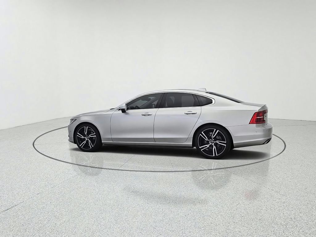 Used 2017 Volvo S90 T6 Momentum w/ Vision Package AWD/4WD image 4