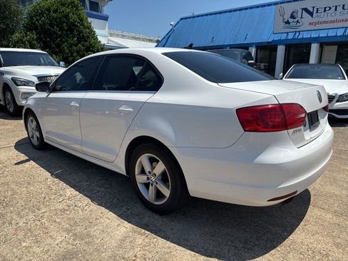 Used 2012 Volkswagen Jetta TDI FWD image 7
