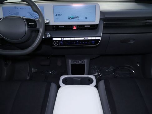 Used 2022 Hyundai Ioniq 5 SE image 16