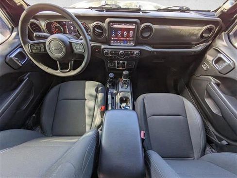 Used 2023 Jeep Gladiator Sport image 10