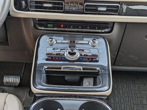 Certified 2023 Lincoln Nautilus Reserve w/ Equipment Group 201A image 18