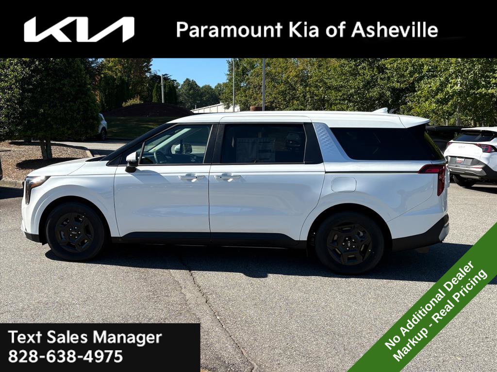 New 2027 Kia Carnival LX FWD image 3