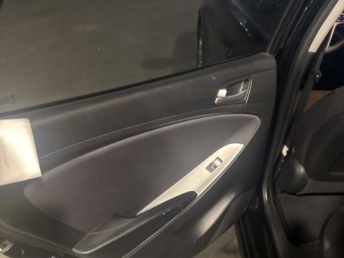 Used 2016 Hyundai Accent SE image 45