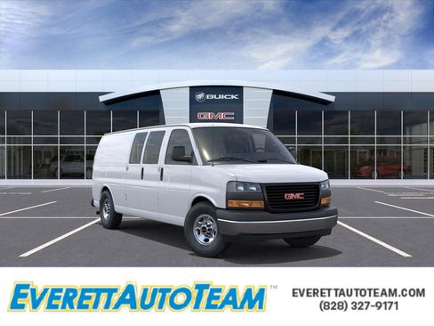 New 2026 GMC Savana 2500 Extended RWD image 1