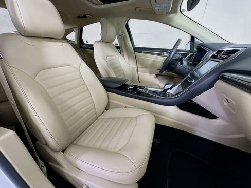 Used 2014 Ford Fusion SE w/ Equipment Group 502A image 15