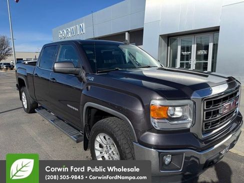 Used 2015 GMC Sierra 1500 SLE w/ SLE Value Package image 3