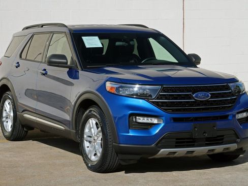 Used 2020 Ford Explorer XLT w/ Equipment Group 202A RWD image 48