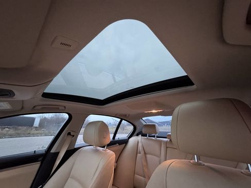 Used 2016 BMW 528i xDrive Sedan image 32