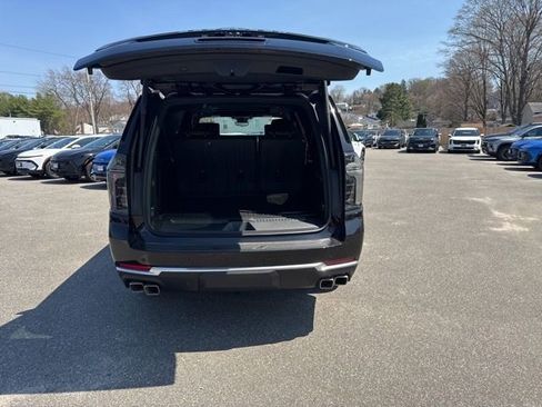 New 2026 Chevrolet Suburban High Country AWD/4WD image 31