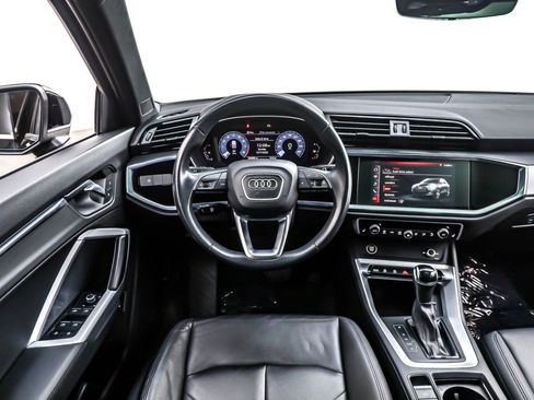 Used 2021 Audi Q3 2.0T Premium image 4
