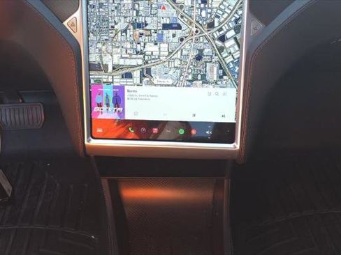 Used 2015 Tesla Model S 60 image 22