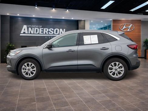 Used 2024 Ford Escape Active w/ Cold Weather Package FWD image 4