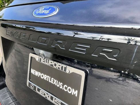 Used 2021 Ford Explorer ST w/ Equipment Group 401A image 9