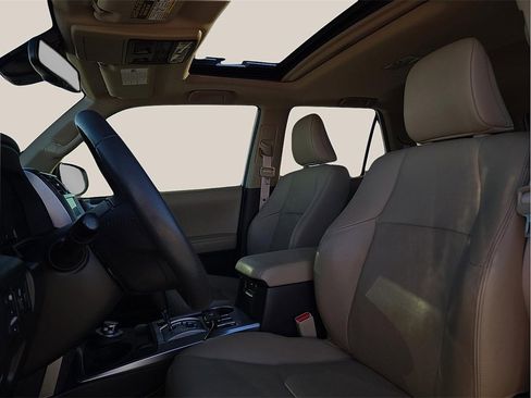 Used 2021 Toyota 4Runner Limited image 12
