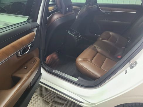 Used 2018 Volvo S90 T6 Inscription w/ Convenience Package AWD/4WD image 34