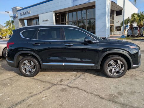 Used 2023 Hyundai Santa Fe SEL w/ Premium Package image 3