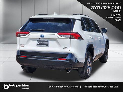 Used 2024 Toyota RAV4 SE w/ Weather & Moonroof Package AWD/4WD image 25