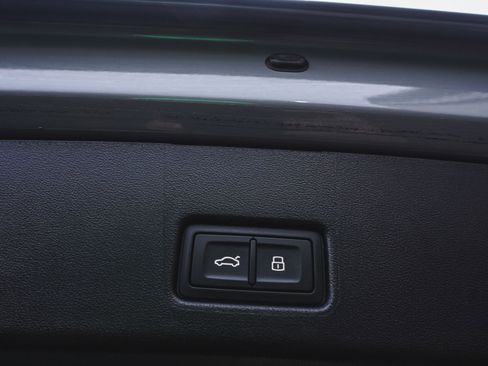 Used 2024 Audi Q4 e-tron Premium Plus image 42