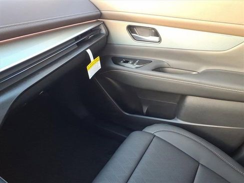 New 2026 Nissan Murano Platinum image 23