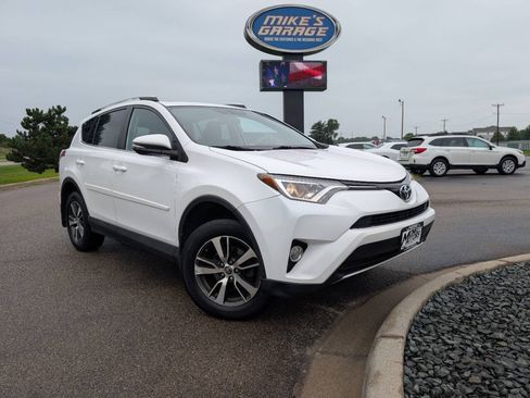 Used 2016 Toyota RAV4 XLE w/ Protection Package AWD/4WD image 2
