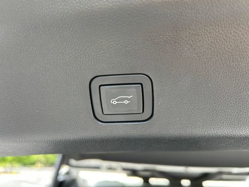Used 2024 Chevrolet Tahoe High Country AWD/4WD image 53