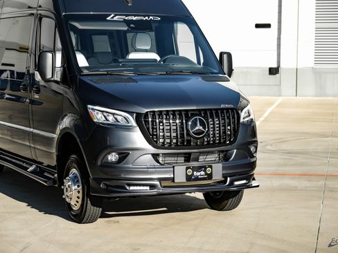 Used 2023 Mercedes-Benz Sprinter 3500 image 22