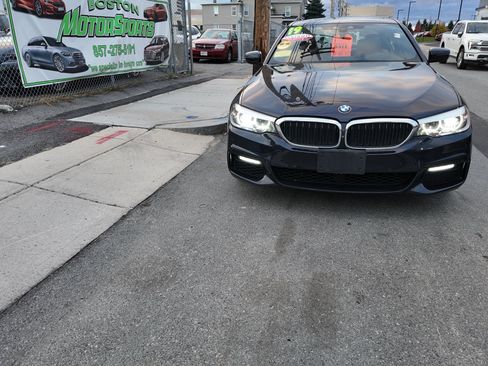 Used 2019 BMW 540i xDrive w/ M Sport Package image 3