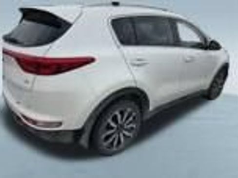 Used 2019 Kia Sportage EX FWD image 8