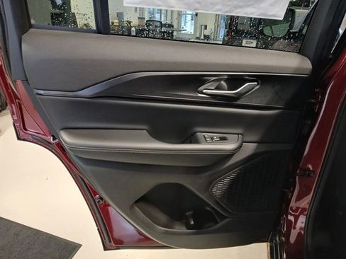 New 2026 Jeep Grand Cherokee Laredo X image 13