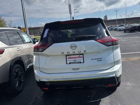 New 2026 Nissan Rogue Platinum w/ Platinum Premium Package AWD/4WD image 4