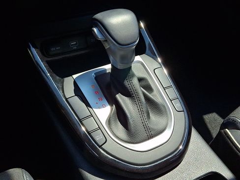Used 2023 Kia Forte GT-Line w/ GT-Line Premium Package FWD image 13
