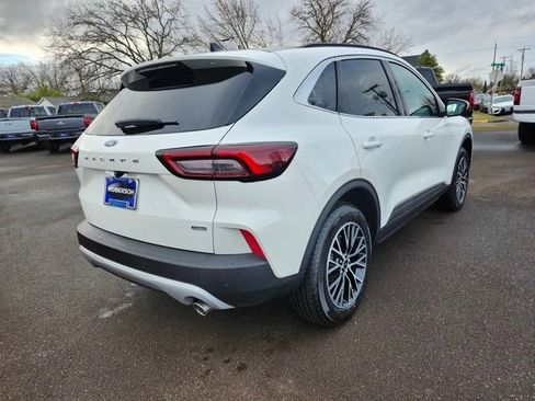 New 2025 Ford Escape SE FWD image 11