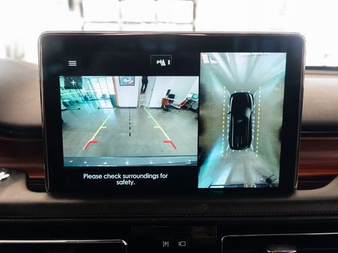 Used 2021 Lincoln Aviator Reserve w/ Equipment Group 210A AWD/4WD image 13