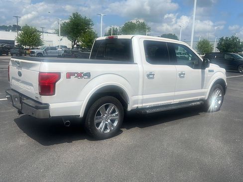 Used 2019 Ford F150 Lariat w/ Equipment Group 502A Luxury AWD/4WD image 4