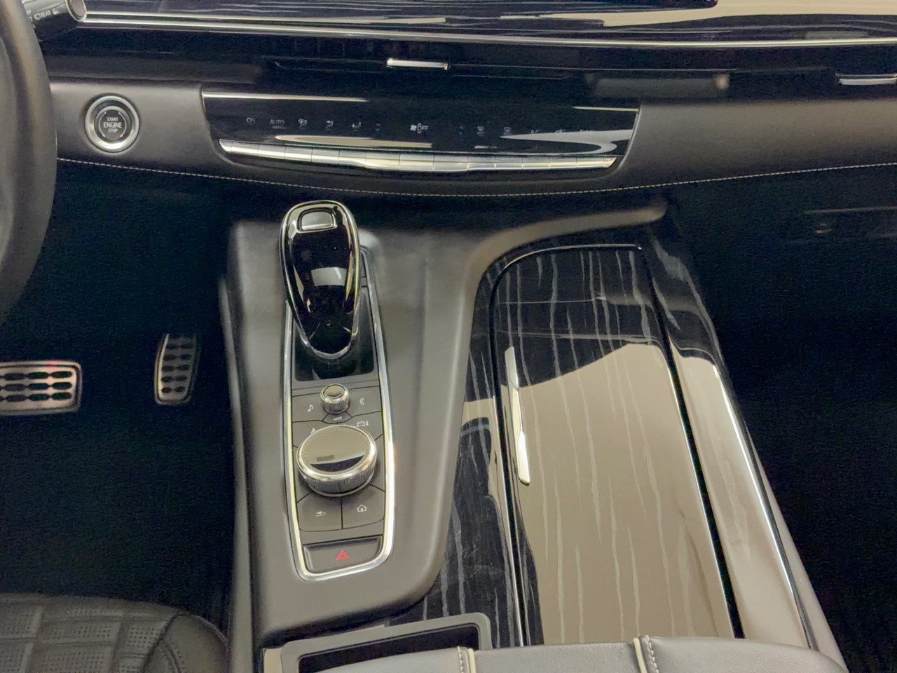 Certified 2023 Cadillac Escalade V AWD/4WD image 22