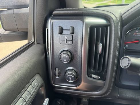 Used 2019 Chevrolet Silverado 2500 LTZ w/ Midnight Edition AWD/4WD image 18