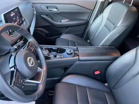 Certified 2022 Nissan Rogue SV w/ SV Premium Package image 21