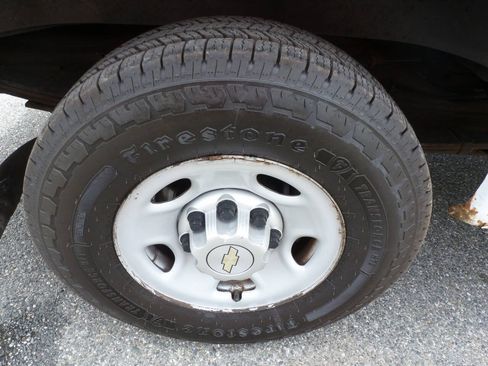 Used 2013 Chevrolet Express 2500 RWD image 14