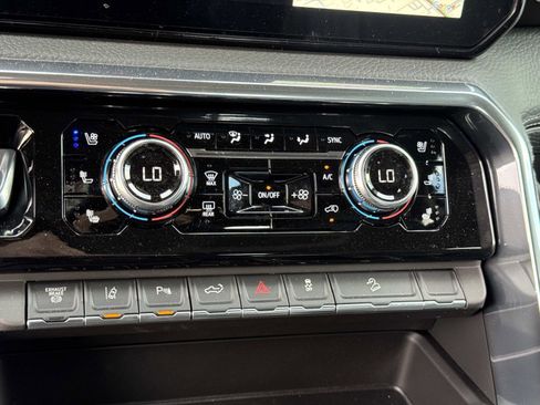 New 2026 GMC Sierra 2500 Denali w/ Denali Reserve Package image 16