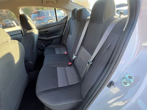 Used 2025 Nissan Sentra SV image 32