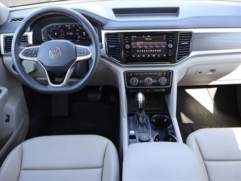 Used 2023 Volkswagen Atlas SE w/ Panoramic Sunroof Package AWD/4WD image 24