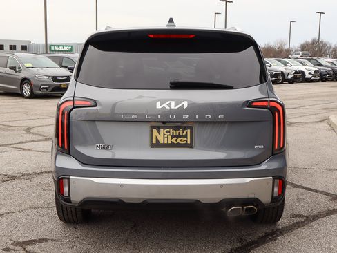 Used 2024 Kia Telluride SX image 5