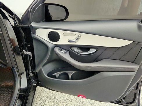 Used 2022 Mercedes-Benz GLC 300 image 26